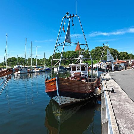 Daenische Ferienhaeuser Am Salzhaff Haus Kaept'N Nemo Poel Exterior foto